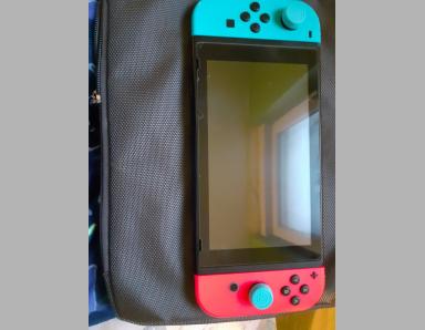 Nintendo switch v2  - photo 0